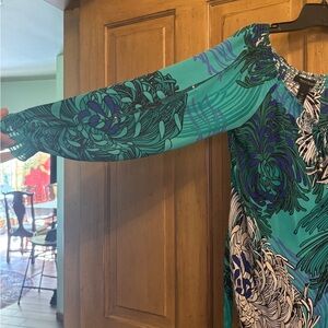 White House Black Market Teal and Black Blouse